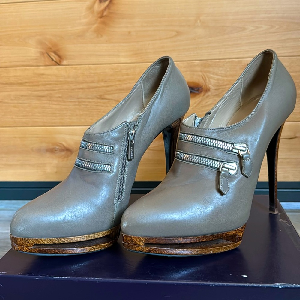 LE SILLA BOOTY